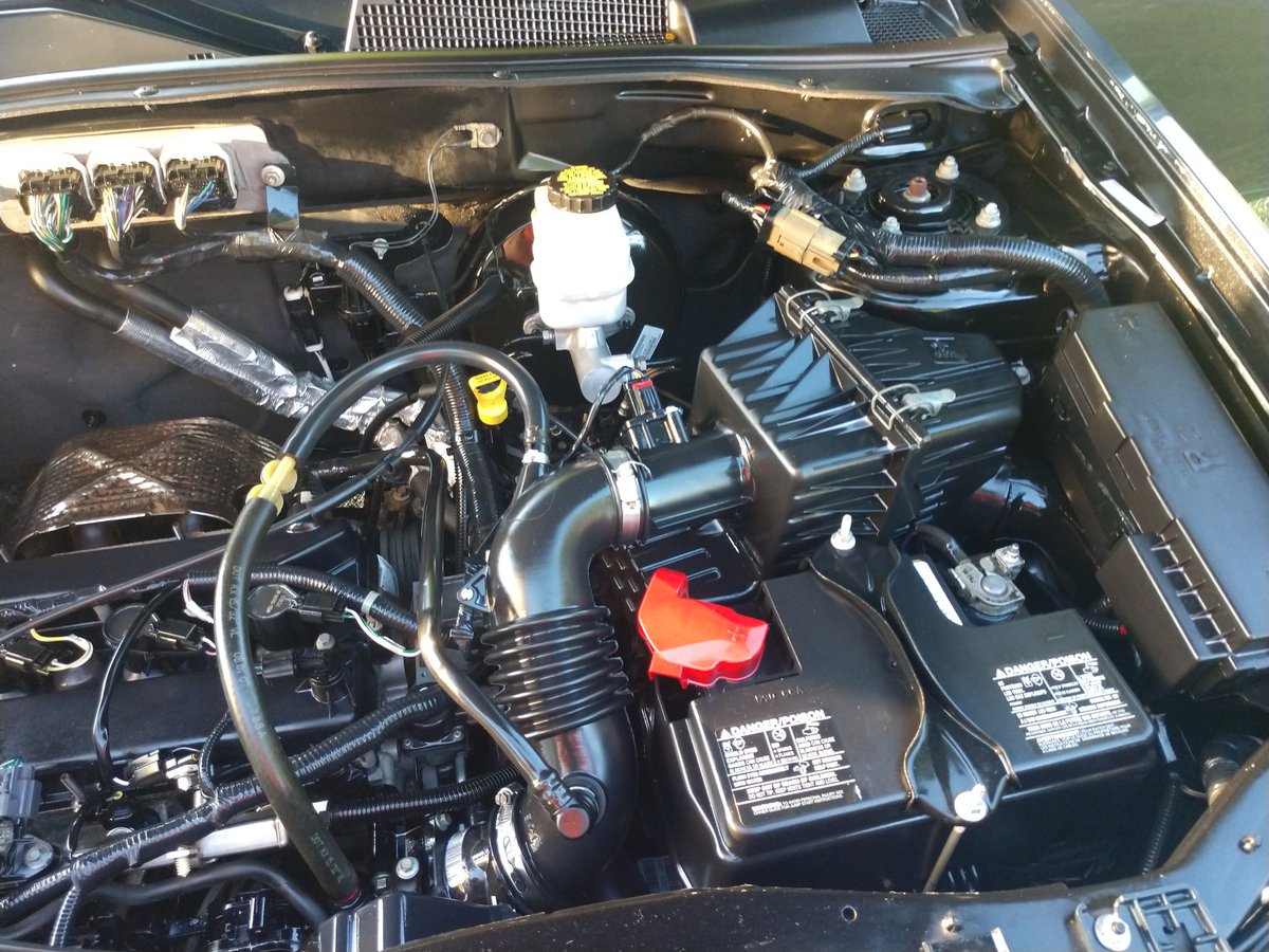 D_OGJones's tweet photo. Close friends (Drew) will joke with me about my affinity for JBWeld. Lately it's been super glue which I had great success with MDF and projects including Nats infamous sunglasses holder in the Ford, now moved to a new owner- good repair not a hack. Also detailed the engine. https://t.co/P26pphG1bk