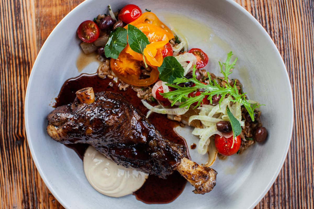 Summer is here and we have some AMAZING tomatoes starting to arrive! 

Try them on this braised lamb shank rubbed in harissa, with farro, and caramelized yogurt.  Now on our dinner menu.

#wolfinthefog #tofino