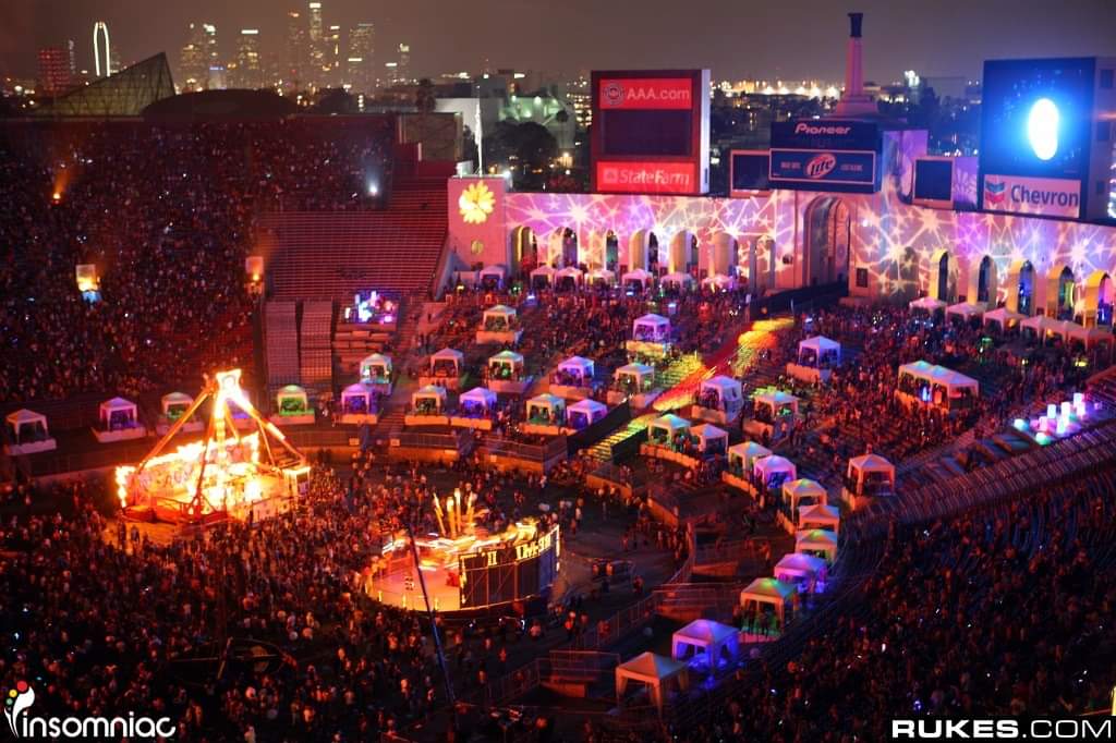GlobalDanceGDE's tweet photo. π¨ 10 YEARS AGO TODAY π¨
The City of Los Angeles hosted the last Electric Daisy Carnival inside the Coliseum as 185K ravers showed up to party. After this weekend, the landscape of dance music changed forever.πΌπ‘πͺ
Did YOU attend EDC LA? Share any pics you have! https://t.co/RrXwJKbjYC