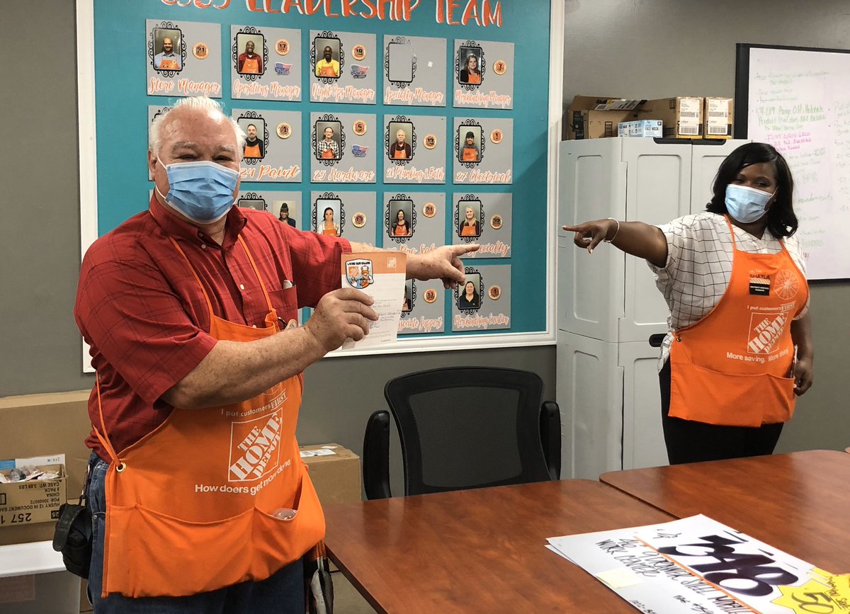 PatrickHTHD's tweet image. Some great recognition from @Shayla_DSM today in @HomeDepotWylie @tavares_gabe @StevenReynaHD @HardestyT @miimmers @JuleeEckert @Penn_DSM