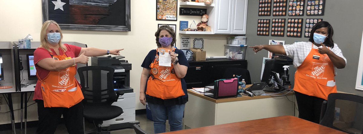 PatrickHTHD's tweet image. Some great recognition from @Shayla_DSM today in @HomeDepotWylie @tavares_gabe @StevenReynaHD @HardestyT @miimmers @JuleeEckert @Penn_DSM