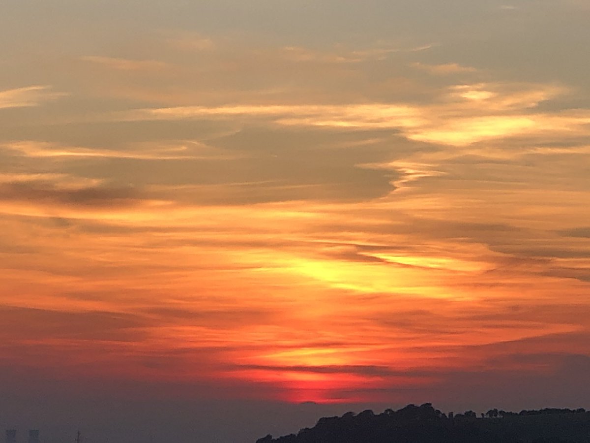 chip1e's tweet image. Under North Yorkshire skies - spectacular sunset this evening @Yorkshire_Life