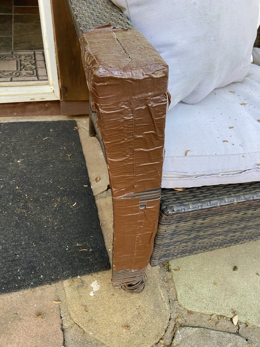 kellymdean's tweet photo. The disgusting state of the rental was NOT habitable and shame on AirBnb for denying their customers satisfaction. 
I never had a problem before with Airbnb, but I will now only be a VRBO customer. Be careful, some listings aren’t what they seem. #airbnbsupport #AirbnbrefundNOW https://t.co/VNwpiboKNH