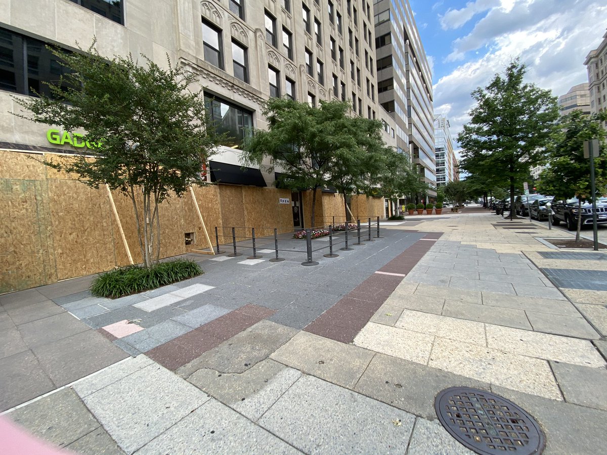 But my Uber from Arlington dropped me off in the wrong place so I have quite a walk to where I think the protests are actually supposed to be lol. In the meantime I’ll just be taking pictures of what I see