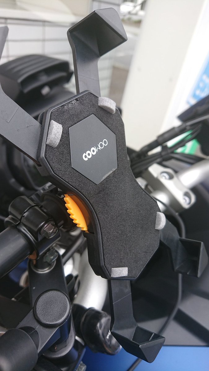 はっちゃん045 Tracer900gt Tracer900gt の男前が6上がった んでgiviのスプラッシュガードが良い仕事をしている