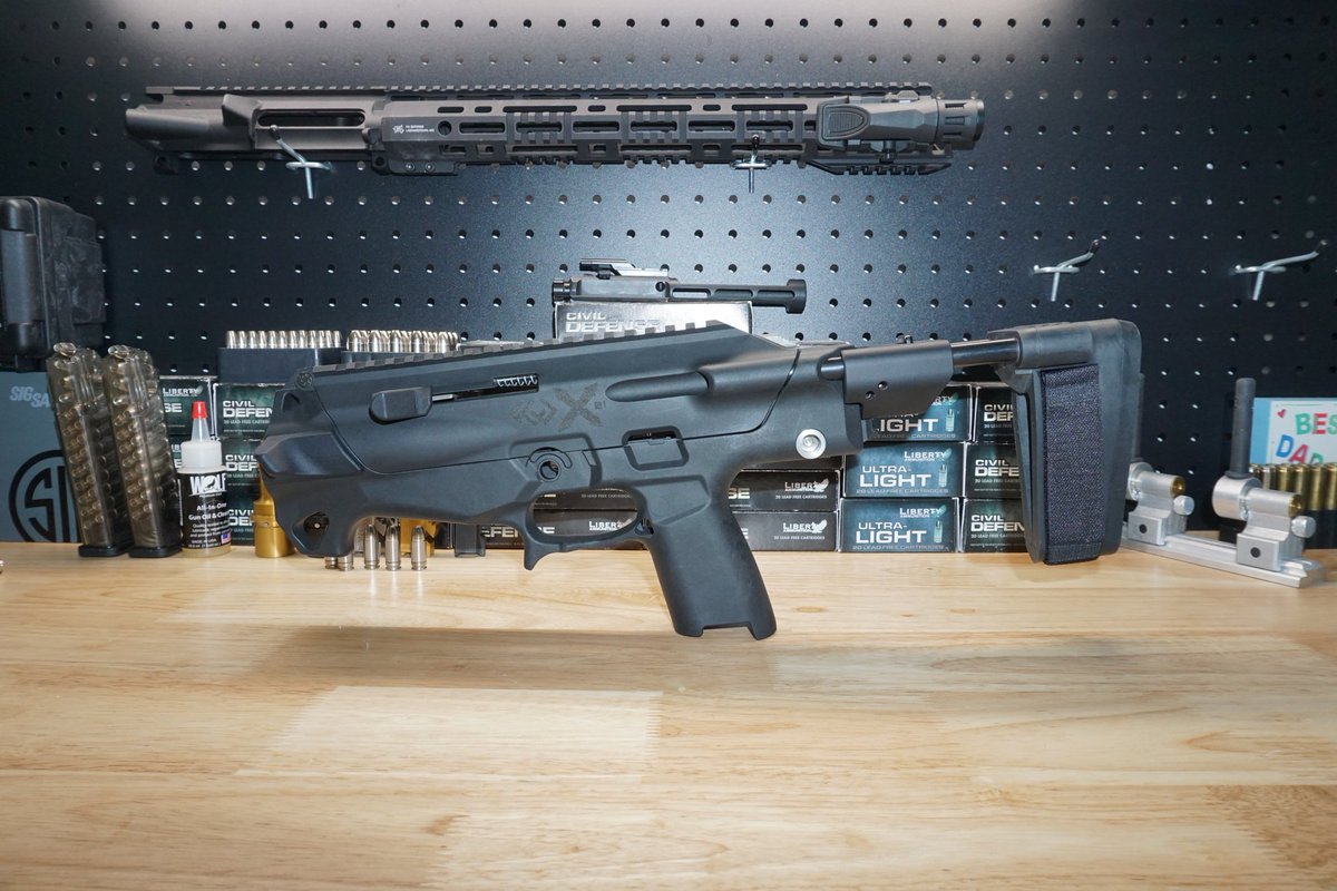 AZWS's tweet photo. Guess I better get myself a @sigsauerinc P320 for this #badass @FireControlUnit!
•
•
•
•
#firecontrolunit #sigsauerinc #sigsauroptics #p320 #GunpornDistributors #morepicssoon #badass #industrypartners #DeskofAZWS #AZWS #Shootingforum RT
https://t.co/tXg1w6BJEX https://t.co/rOCeXfRlzX