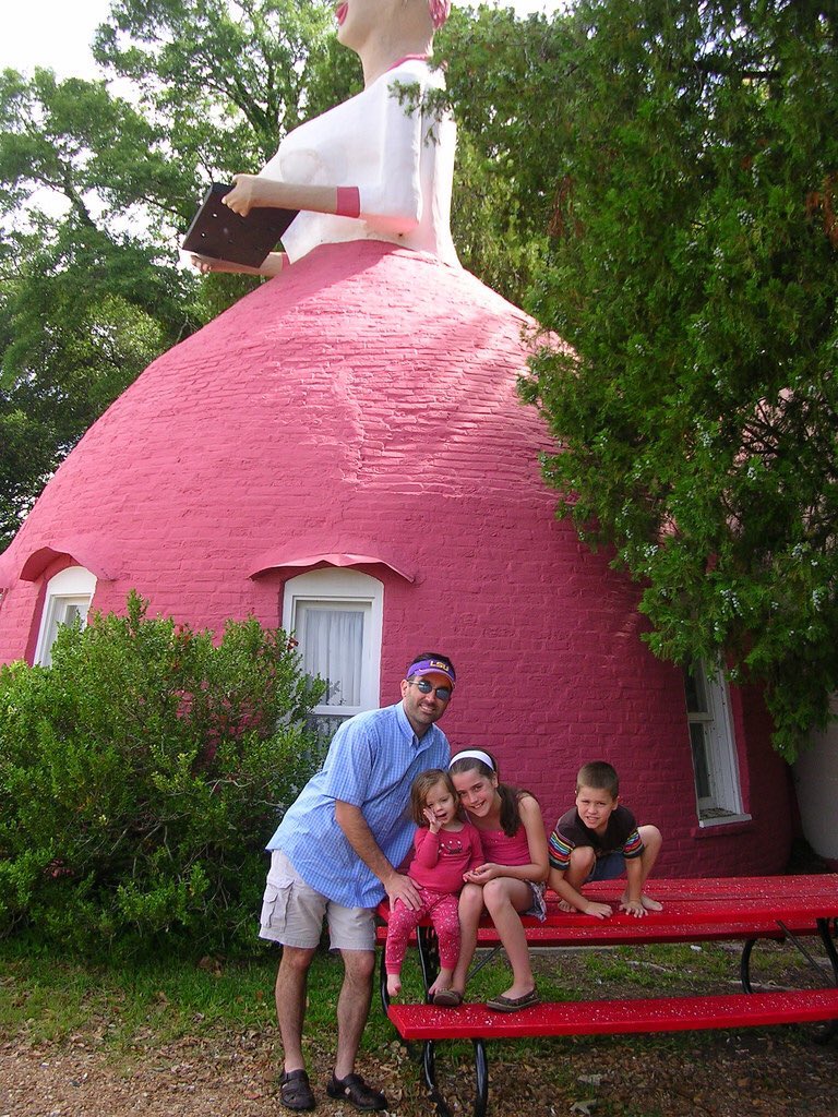 It’s not that I don’t want to see Confederate symbols gone. I absolutely do. Starting with Mammy’s Cupboard in Natchez. Some of the “good white folks” still call her Black Mammy’s for short. This is a fully functioning restaurant.