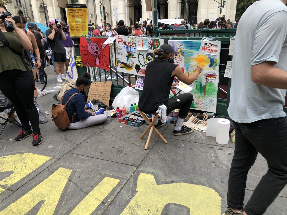 2. The art making is just spilling into the streets. Literally. Music, sound, live jazz, posters, stations to make protest art—it feels close to Athens (especially Exarchia) or Black Rock Cify