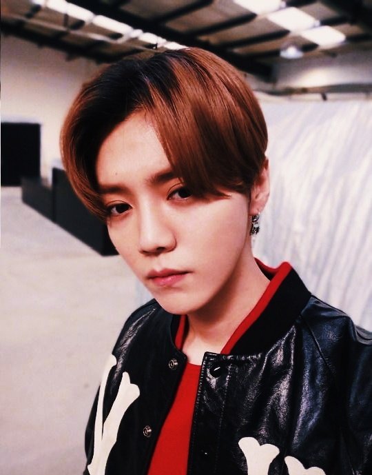 Trav_0ff's tweet photo. ⠀⠀⠀⠀#RRcomeback
Tarde como siempre pero he llegado al lugar del evento para presenciar este esperado comeback.
Les deseo todo el éxito del mundo y estoy seguro que todo les saldrá sensacional.
#WePowerUp https://t.co/2u7QFfcP6z