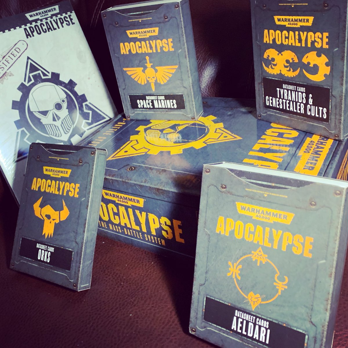 Zlurpcast's tweet photo. I may be 1000 miles away but just got a sweet haul (half price!) in the mail from my favorite game store @grognardstore - now shipping to most of the US! -@jp4media
#grognard #grognardgames #warhammer #warhammer40k #warhammer40000 #warhammerapocalypse #40k #gamesworkshop #flgs https://t.co/FjAmzn14Ui