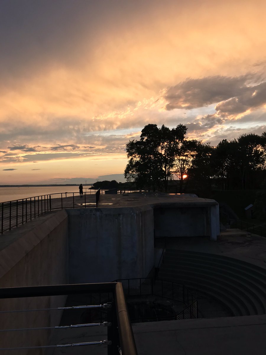 talismonk's tweet photo. Holding down the fort #fortmott #finnspoint #fortdelaware #peapatchisland #NJ #southjersey #Delaware #delawareriver https://t.co/tHdCBLa9Hz