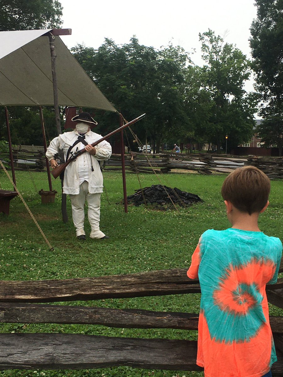 SRMGrade6's tweet image. Living the social studies teacher dream... Colonial Williamsburg! Gracie was so bummed to miss the Colonial Period this year but is looking forward to 5th Grade Social Studies! #HistoryIsFun