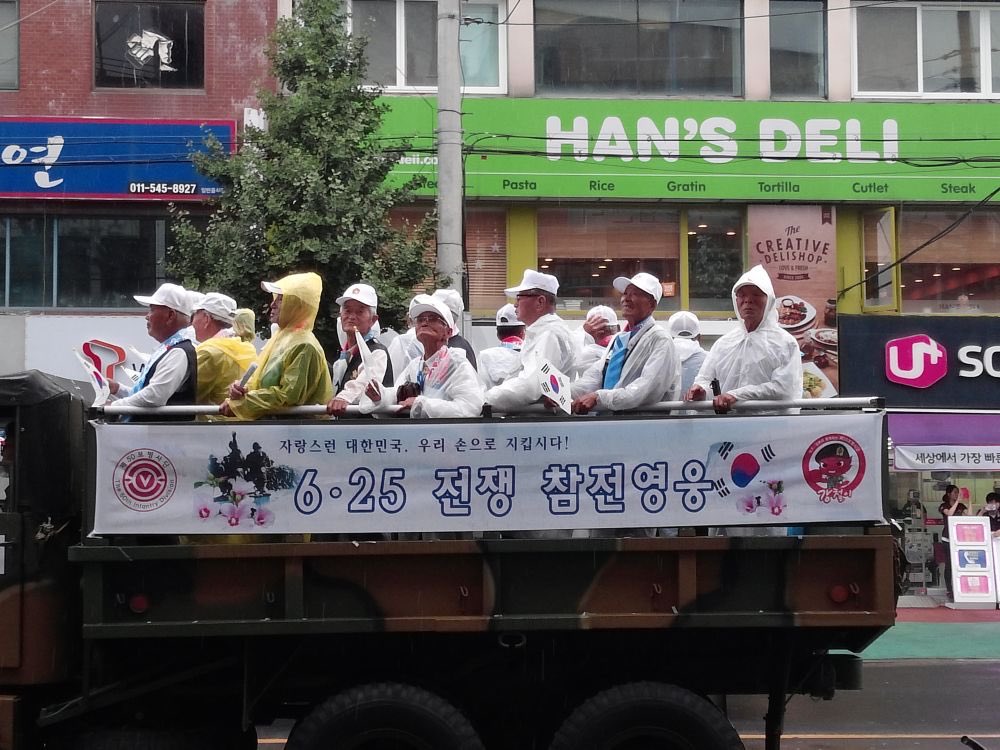 Dhunter85822974's tweet image. 누가 진정한 '보수'인가?