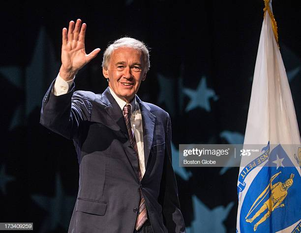 ed markey as pandas: a thread