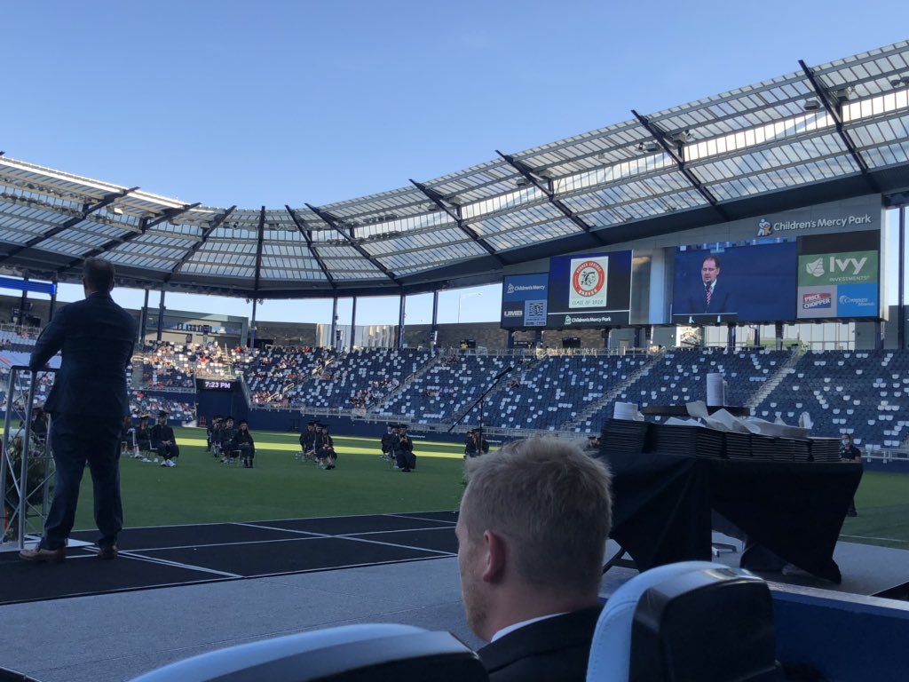 MrDunning's tweet photo. @bshsprincipal knocked the graduation speech out of the park!!! Congratulations Class of 2020!!!! https://t.co/rjP8LibmTS
