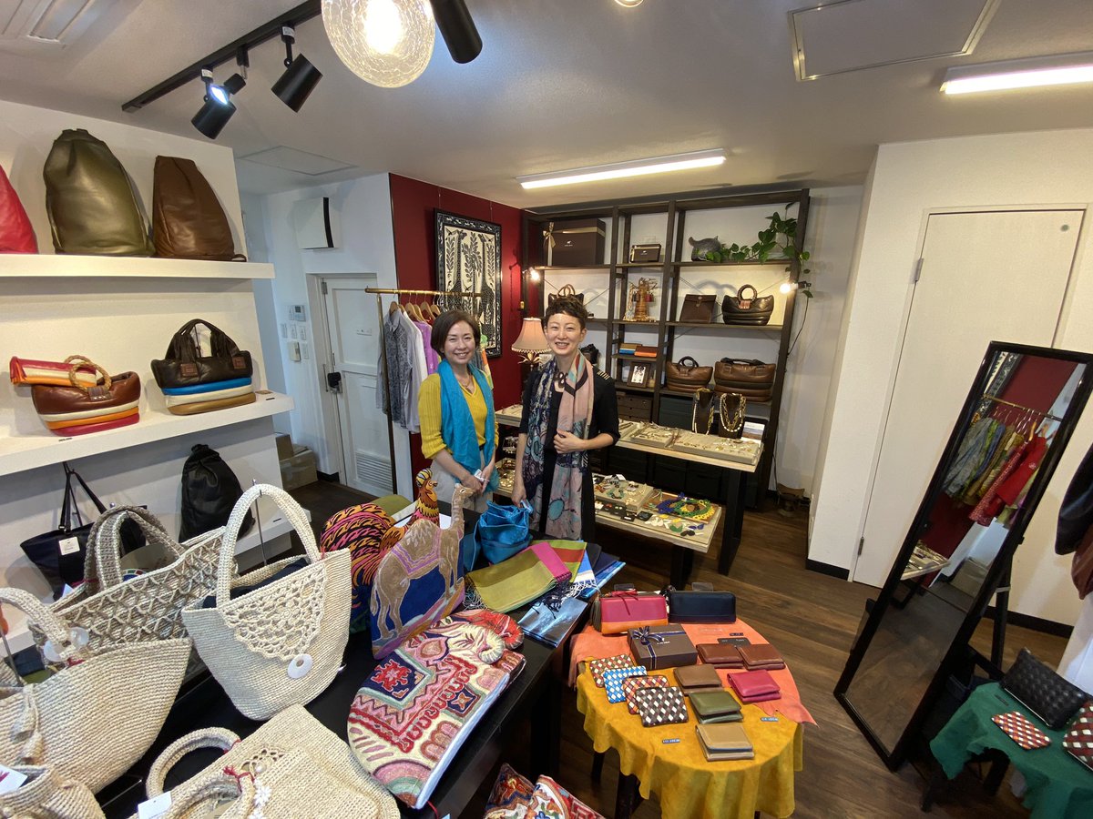 ビオジュエリー Coloridas 表参道 Anduamet さんで開催中の エシカルマーケット にお邪魔してきました アジアや中東 南米の夏を彩る手仕事アイテムが沢山のマーケットです コロリーダスも参加しています 29日まで開催です Anduamet さんのshopに