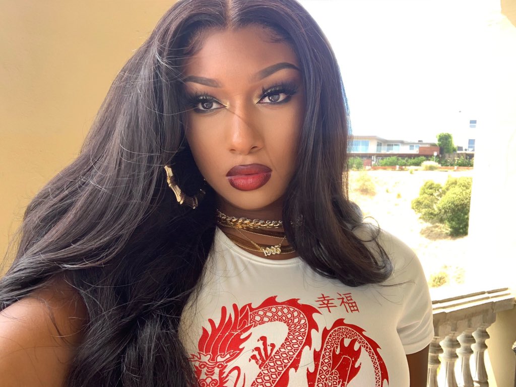 theestallion's tweet image. Hot girl Meg 🥵