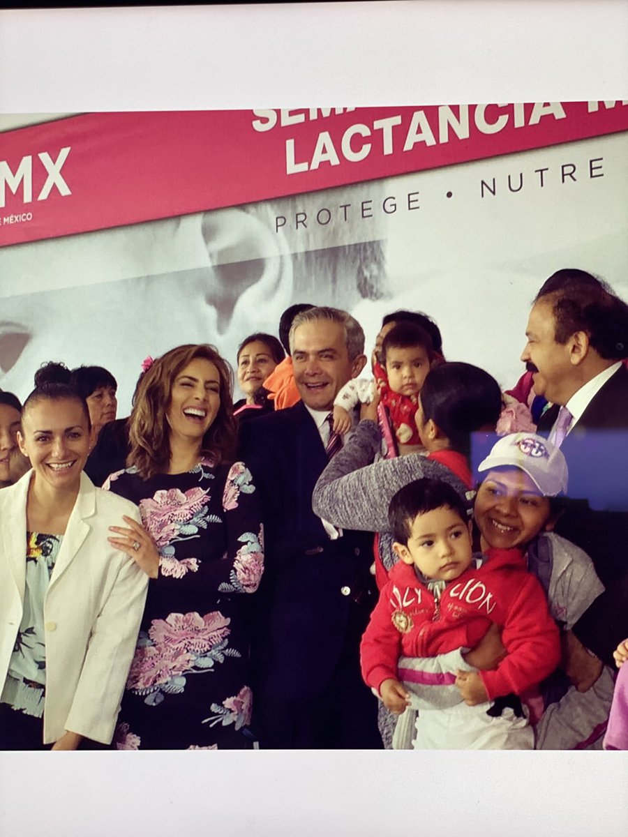 ClaudiaLizaldi's tweet photo. Hemos hecho tantas campañas por la lactancia desde @MamaNaturalTV de la mano de @UNICEFMexico de la @SSaludCdMx con mi querido @A_Ahued con el @INPer_mx en donde soy miembro del Patronato, con @Unkilodeayuda son muchos años en esto y serán MUCHOS más, #NormalizandoLoNormal 🤍✨ https://t.co/CK5lr9GjRG