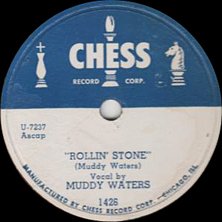 JimMalibu's tweet image. Let's Spin a 45 Tonite. #MuddyWaters
 #RollinStone #CatfishBlues
Brian Jones named The Rolling Stones after the song Rollin' Stone. 
youtube.com/watch?v=4T2hyg…