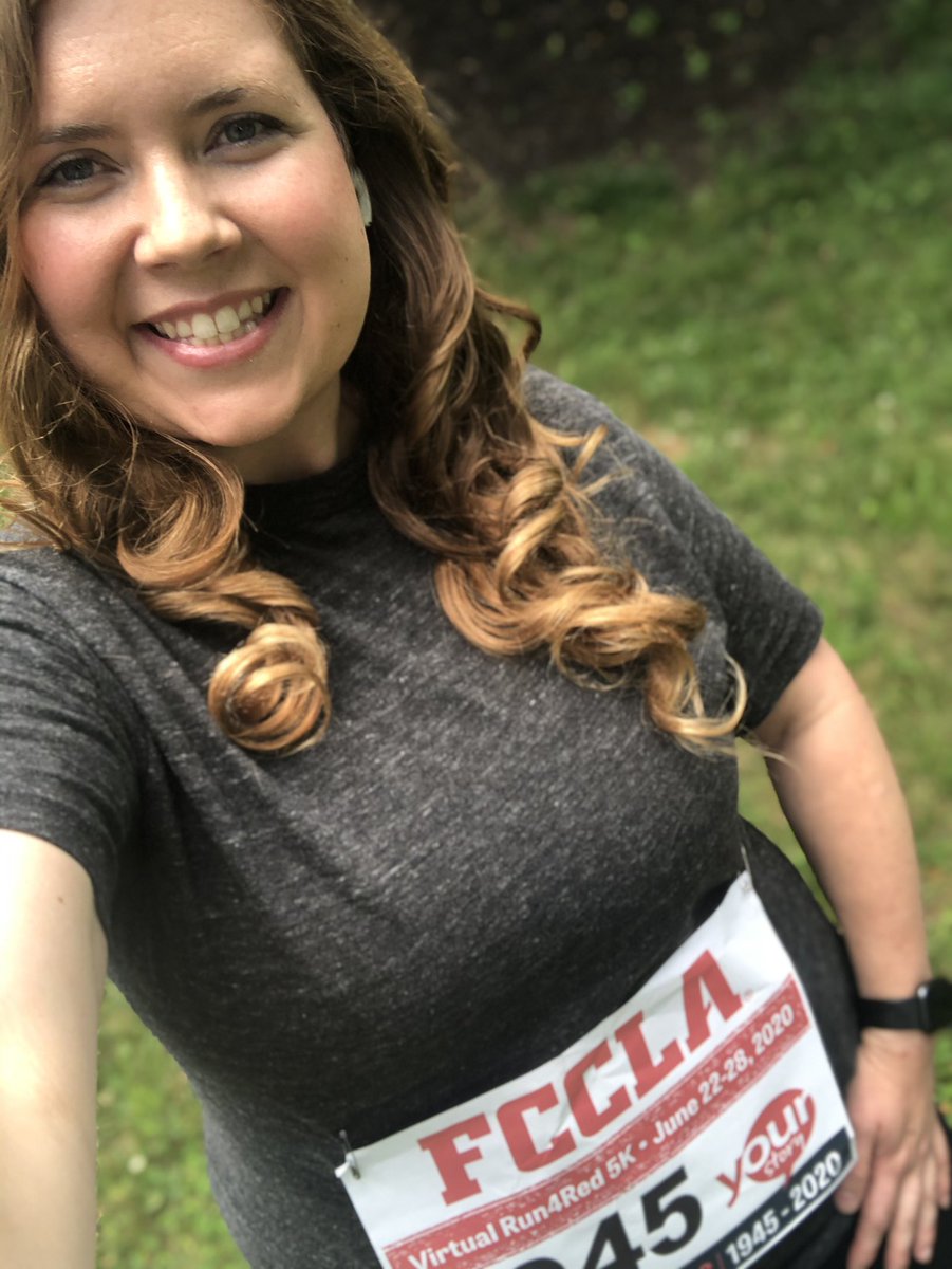 virginiafccla's tweet photo. Your #VAFCCLA state staff were ready to complete their @NationalFCCLA #Run4Red 5K after their (3.5 hour!) staff meeting via Zoom this morning! Have you completed your #VirtualRun4Red? Print your #FCCLA race bib by clicking on the link @ https://t.co/XjHN5QetoD and finish by 6/28! https://t.co/Z3eSvKkiJm