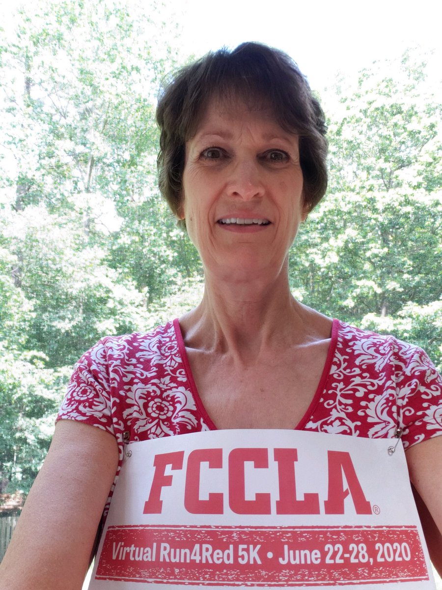 virginiafccla's tweet photo. Your #VAFCCLA state staff were ready to complete their @NationalFCCLA #Run4Red 5K after their (3.5 hour!) staff meeting via Zoom this morning! Have you completed your #VirtualRun4Red? Print your #FCCLA race bib by clicking on the link @ https://t.co/XjHN5QetoD and finish by 6/28! https://t.co/Z3eSvKkiJm