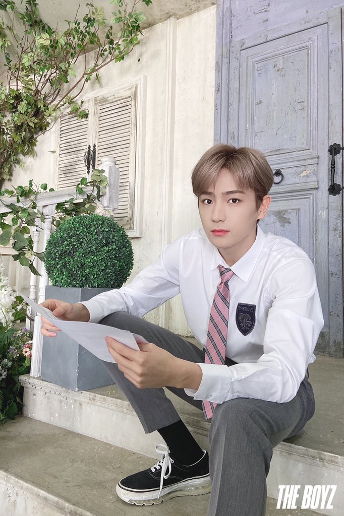 sunjaearchive's tweet image. [📸] THE BOYZ Behind the scenes of Olatte Shoot — HYUNJAE 컷

#THEBOYZ #더보이즈 #현재 #HYUNJAE