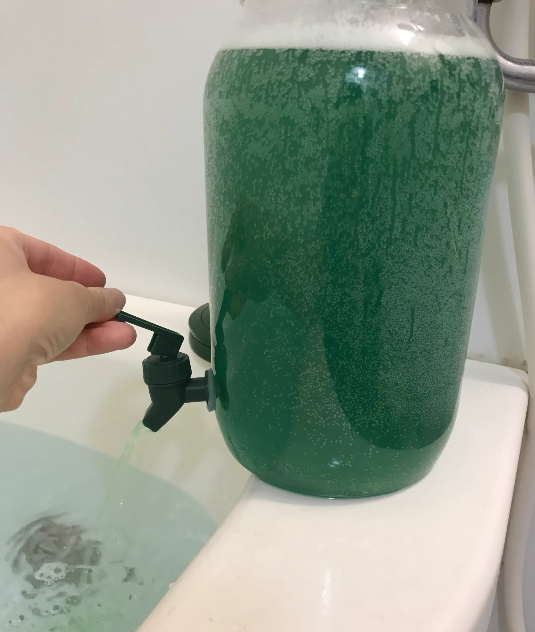 ダイソーのウォータージャグをお風呂場で使うと･･･？子供が喜ぶ最高のアイデア！