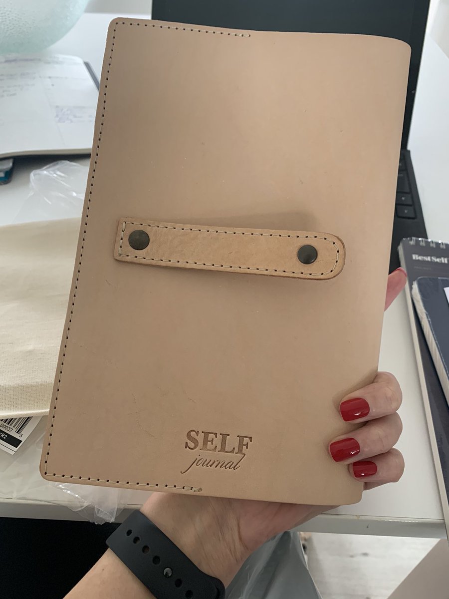 HeyJude5t8's tweet photo. @bestselfco Am I being daft or has this been seen on the wrong way? How can I close it? 🤪 So confused 🤷🏻♀️ https://t.co/H6jVXLycFn