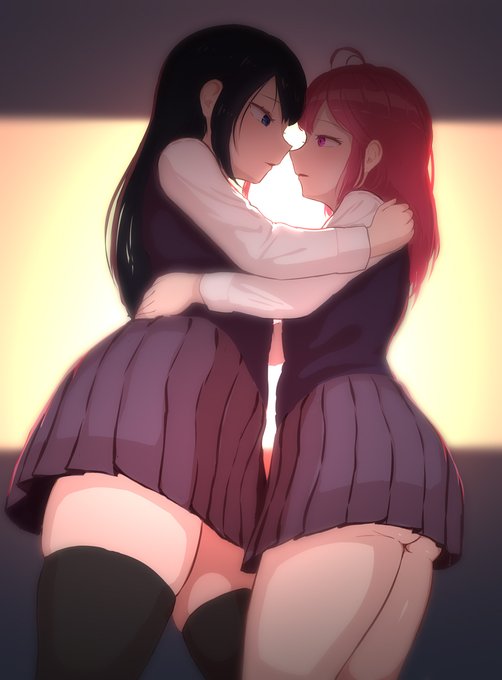 夢の中で友達とイチャイチャ( *'艸`)

↓ここのサイトで有料で公開してます。サンプルあるのでよ↓かったら見にきてね
https://t.co/772m7SYEN5 