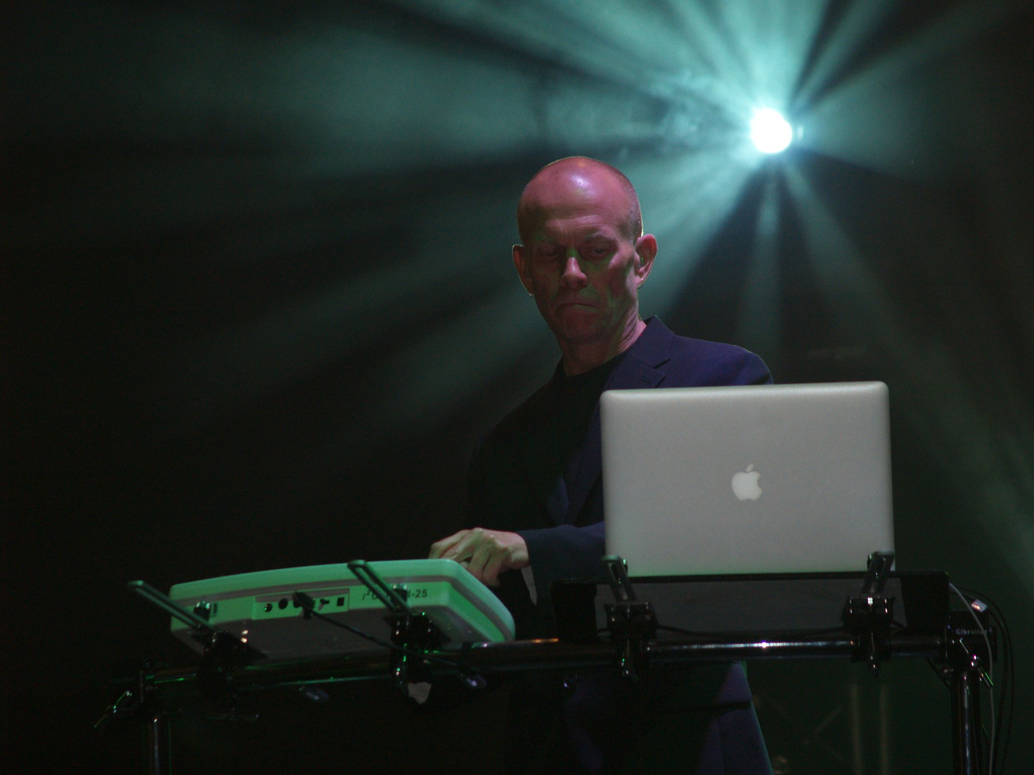 Happy Birthday to synth-pop supremo Vince Clarke for today. 