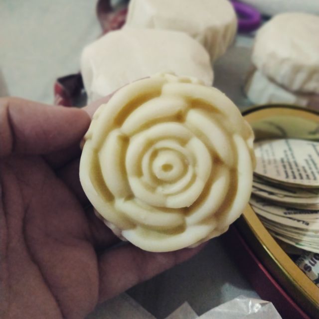 evenstar_13's tweet photo. I'm selling PURE OLIVE  CASTILE SOAP for ₱100. Get it on Shopee now! https://t.co/XnsIL4exKB #ShopeePH https://t.co/DkDGGV45q5