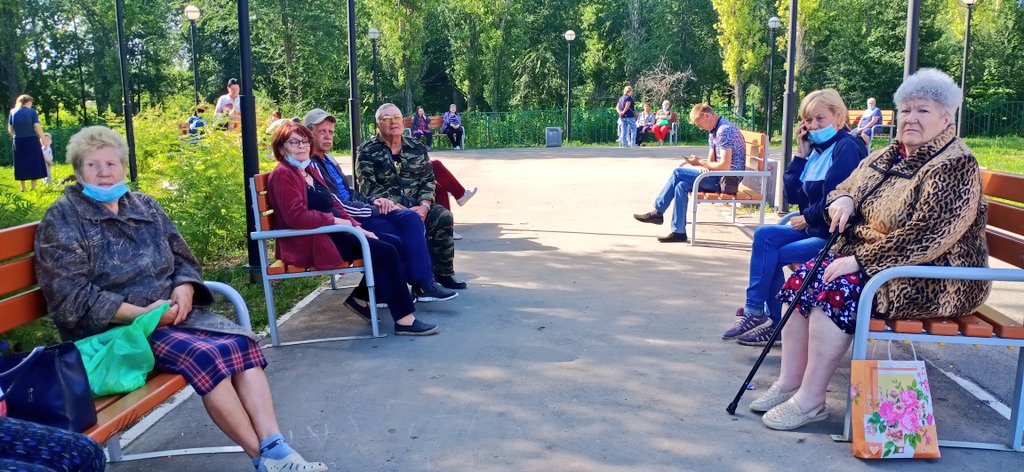 🔸В В.Подстепновке работает лаборатория, ПДК ниже нормы, решение об окончании эвакуации не принято до особых указаний. Больше 80 человек в ДК Воскресенки накормлены, имеют спальные места. Сейчас отдыхают в парке, мед.помощь рядом, никто не нуждается. Все под контролем.