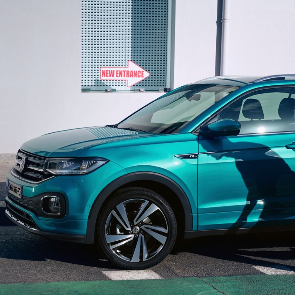 Difficile de faire de l’ombre au T-Cross.
#Volkswagen #VW #TCross #jeanlain #instacars #SUV