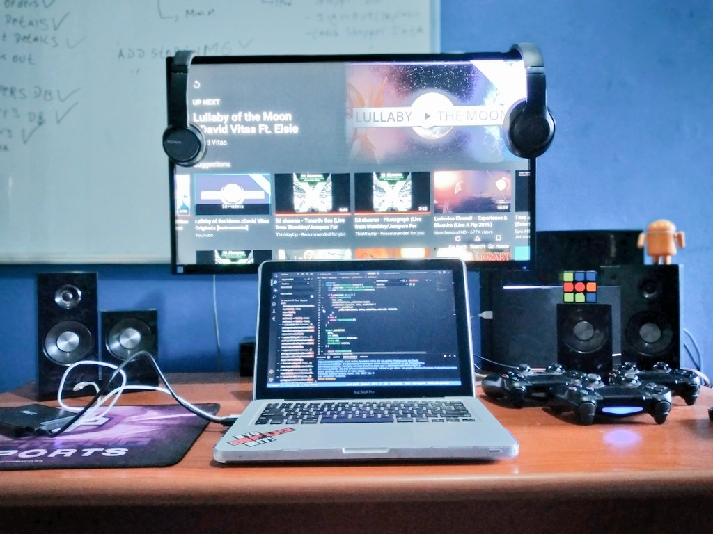josePedroDava's tweet image. A small Dev and gaming setup
#devSetup #gaming