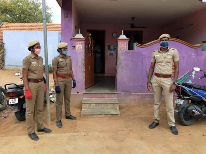 imKalaiVani's tweet image. காவலுக்கே காவல்..

#JusticeForJeyarajAndFenix #Revathi