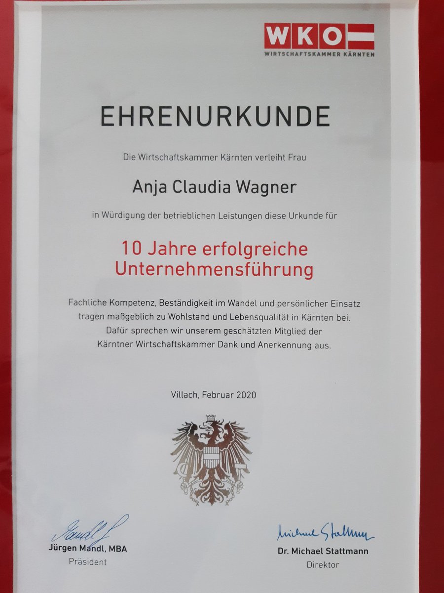 LemonTreeTrans1's tweet image. Had my 10th anniversary as a freelance translator this year  #translator #anniversary  #success #EN-DE # IT-DE