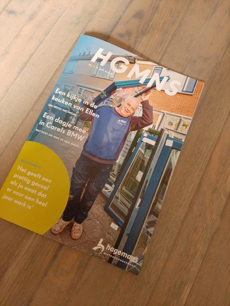 HagemansVGO's tweet image. De eerste editie van HGMNS ligt bij de medewerkers op de mat! Een magazine voor en door onze medewerkers bedoeld om elkaar te informeren, inspireren en motiveren. Maar ook om even stil te staan bij hoeveel we samen al bereikten.
#HGMNS #trots #verbonden #samen #hagemensen