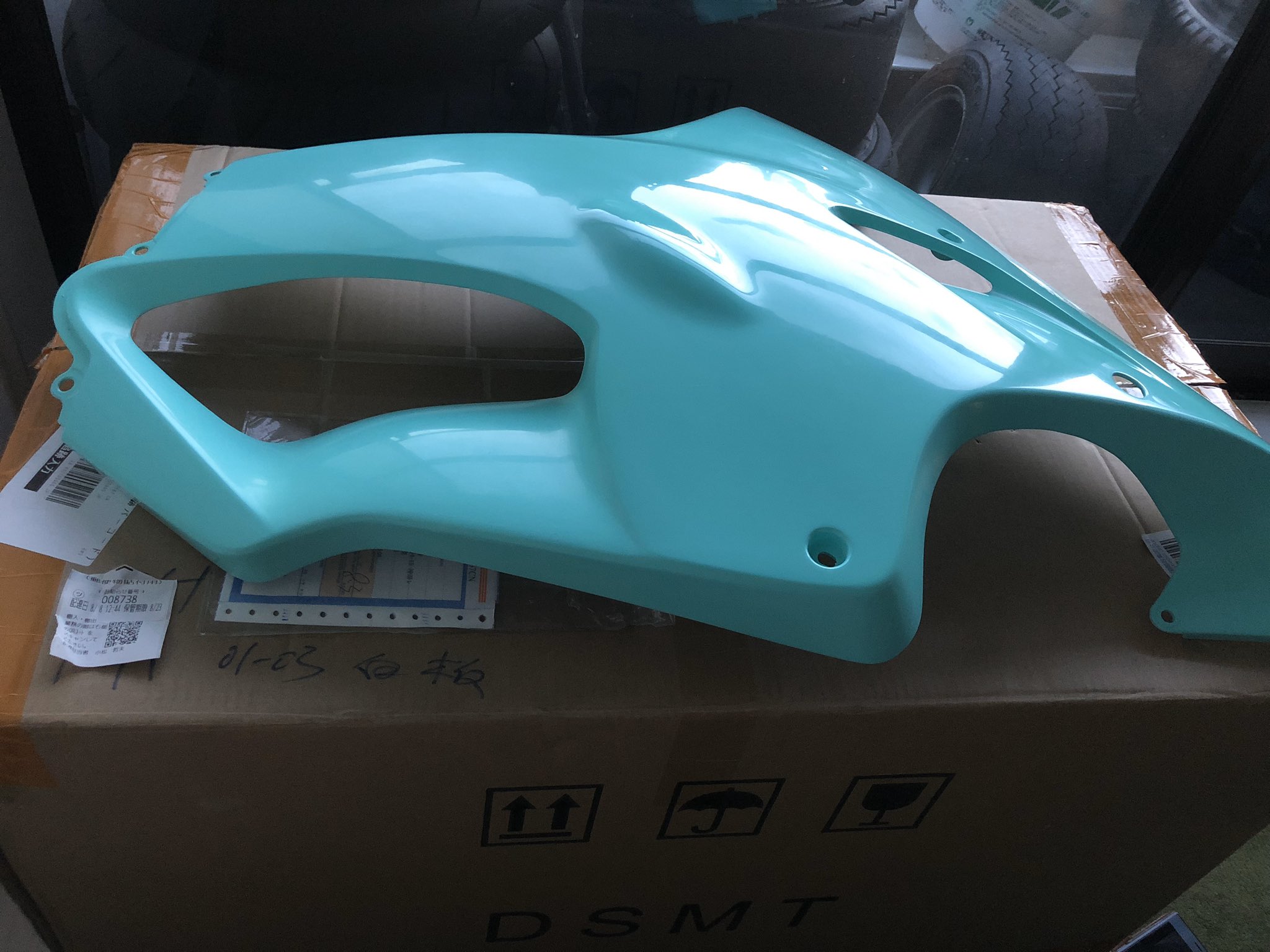 こっしー 缶スプレーで塗った自慢のマシン見せて ミントグリーンcbr ラッカースプレーと２液のクリアで大体なんとかなる なんとかしろ T Co Ktfeqnvg5o Twitter