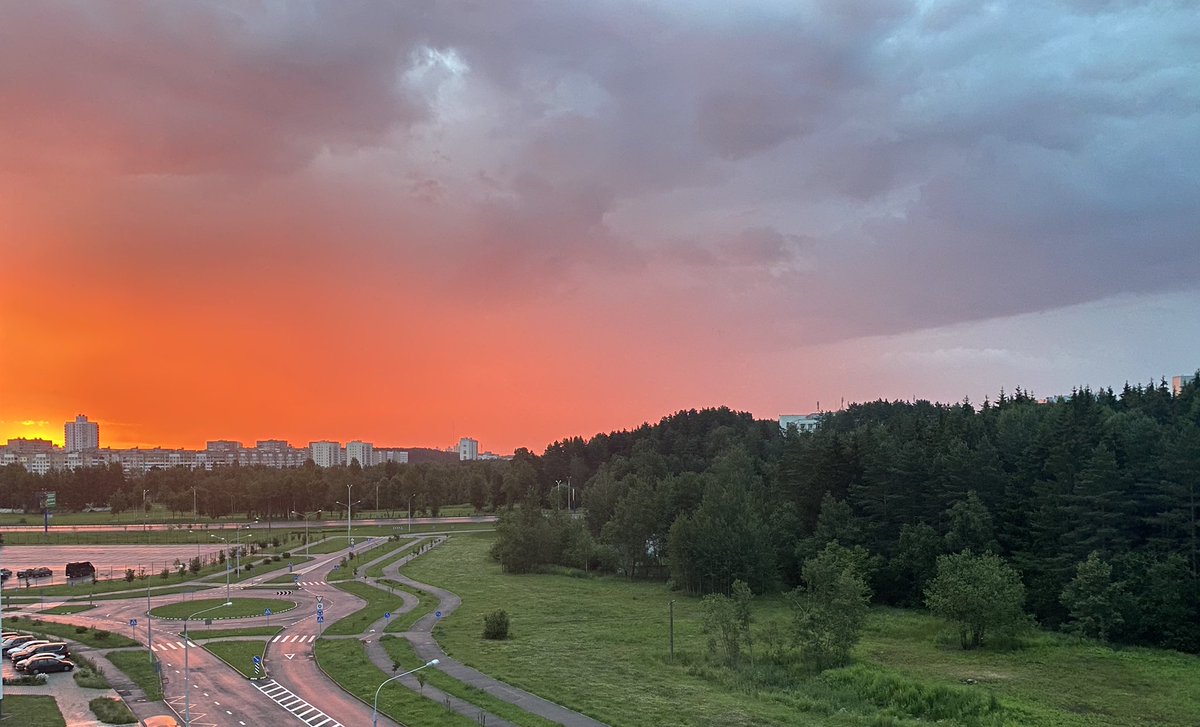 Max_RealReviews's tweet photo. 4:30am #morning #life #peace #world #summer #утро #sky #skies #sunrise #восход #небо #рассвет #солнце #sun #жизнь #лето https://t.co/gYUf5XSNCI