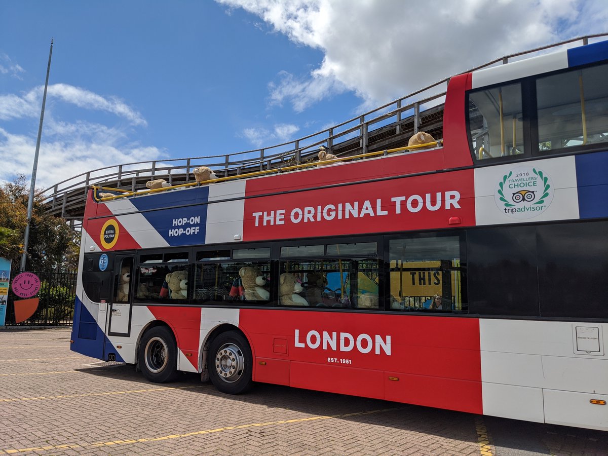 DreamlandMarg's tweet photo. What a way to celebrate the Scenic's 100th birthday! A visit from the Queen, an open top bus tour, and a ride of a lifetime for 28 teddies. 
Thanks to @thecabaretgeek, @theoriginaltour and @HB_Leisure for making our birthday sparkle. Watch the vid on YouTube https://t.co/8RQWTk8uLd