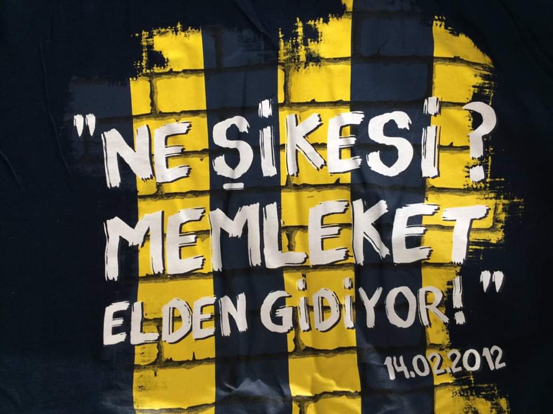 3 Temmuz isyan,
3 Temmuz sarı-lacivert direniştir.

3 Temmuz mücadele,
3 Temmuz omuz omuza kenetlenmektir.

3 Temmuz onur, gurur, namus, 
3 Temmuz dünyaya örnek olan dik duruştur!

Unutmadık, unutturmayacağız.. #3TemmuzKumpası