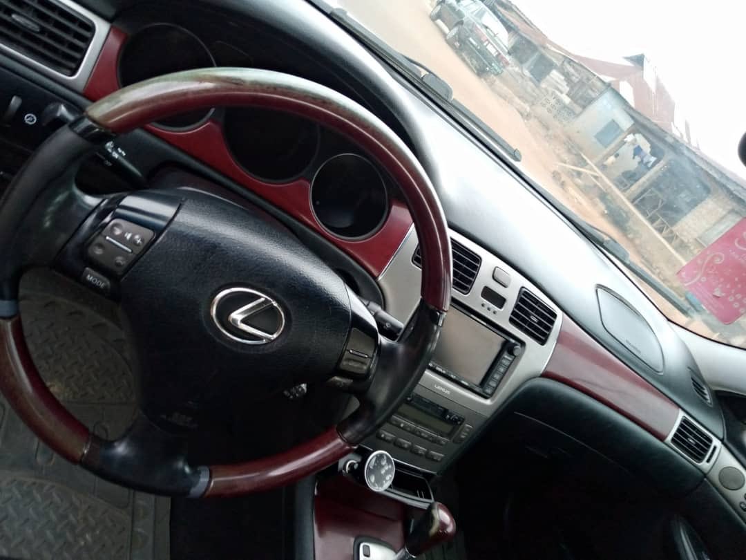 MastworldAutos's tweet photo. Lexus ES330 
9ja used 
1.5million https://t.co/1w9KAmuBoN