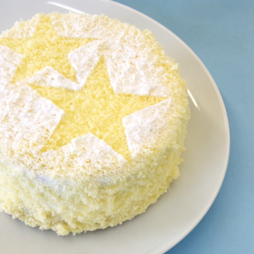 ユーハイム公式 七夕ケーキ 白い星のケーキ 東京 神奈川 千葉 埼玉 仙台のユーハイム では 7月4日 土 7日 火 の期間限定で七夕ケーキを販売します ユーハイムの白い星のケーキ ふわふわのスポンジ生地で生クリームとフルーツをサンドした