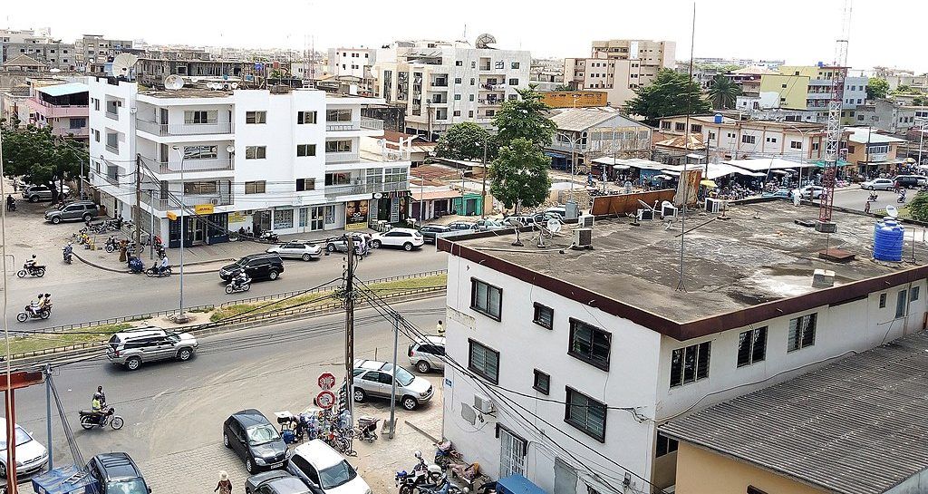 While the economic hub of Benin is exposed to #ClimateChange impacts like coastal erosion and flooding, the City of #Cotonou is determined to drive action towards #UrbanResilience. 
Receive our monthly news buff.ly/2YdYhv5

<a href="/ICLEIAfrica/">ICLEI Africa</a>