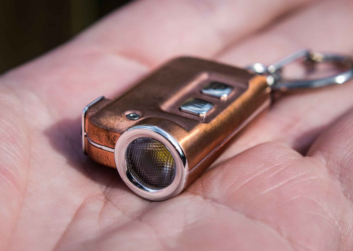 Julie_NITECORE's tweet image. If you’re ready to take the plunge and change things up by choosing a copper flashlight for EDC, don't miss out NITECORE TINI CU🙃🙃🙃

Thank you recommend by EverydayCarry 😍
Click for more🔎: bit.ly/3ayW0yM

#EDC #everydaycarry #keychainflashlight #nitecore  #tini