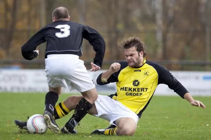 svzwollevoetbal's tweet image. Het afscheid van... @horstjasper. Jasper stopt na dit seizoen bij het eerste elftal van SV Zwolle. @M_Hollewand, @Hultinkleon en Ingmar Jonker brengen een ode aan Ome Jos. svzwolle.nl/het-afscheid-v…