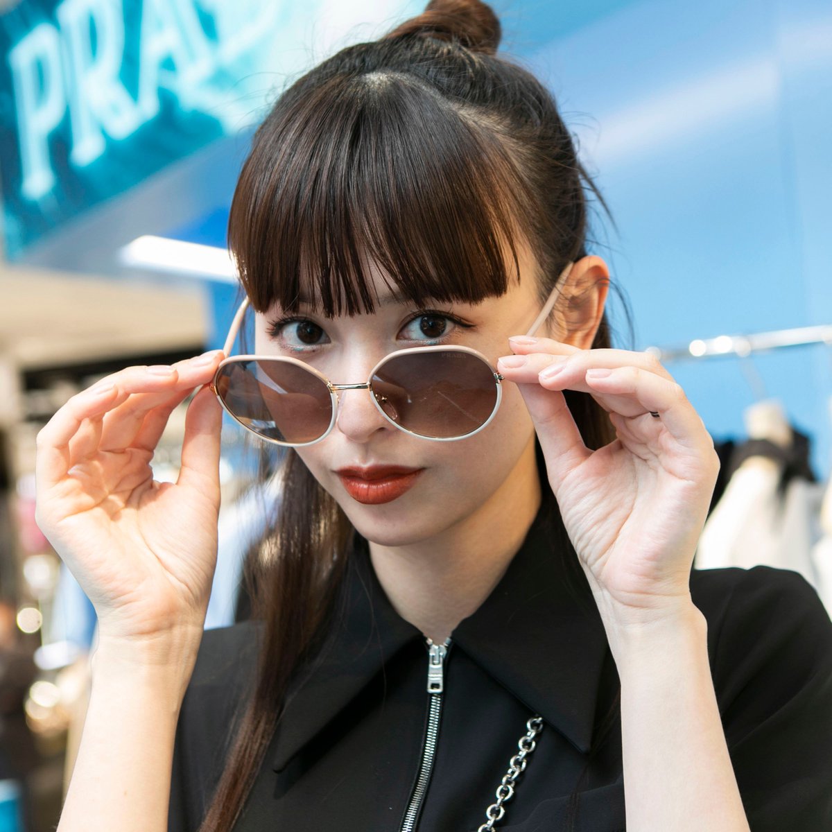 モデルの #鈴木えみ さんが伊勢丹新宿店で開催中の「 #プラダ アクア