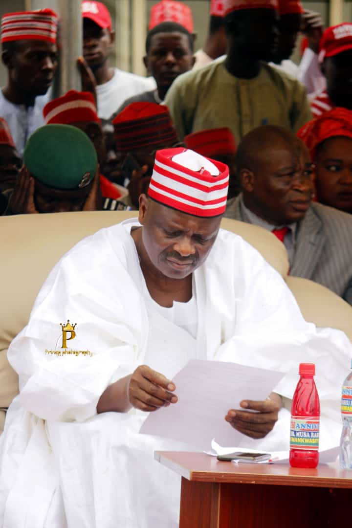 NassirAminu's tweet photo. Shin idan ban yi Kwankwasiyya ba iskanci ake so nayi?

@SaifullahiHon @baba__________ @RMK_2023 https://t.co/tHPCCk0gG2