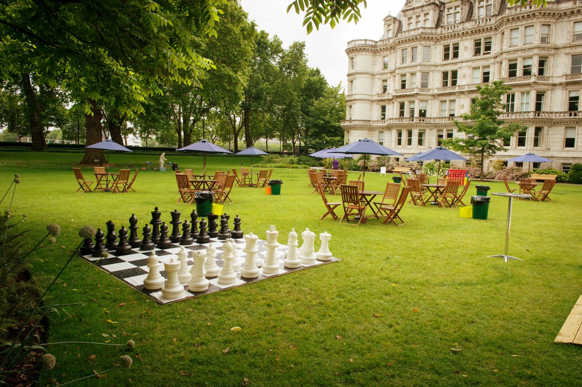 TheInnerTemple's tweet photo. This time last year we were preparing for our Temple Big Picnic - a wonderful day of music, fun and lots of food 🧁 Sadly, we aren't able to host the picnic this year, so looking back on old pictures will have to do! https://t.co/V8owz2pCvb