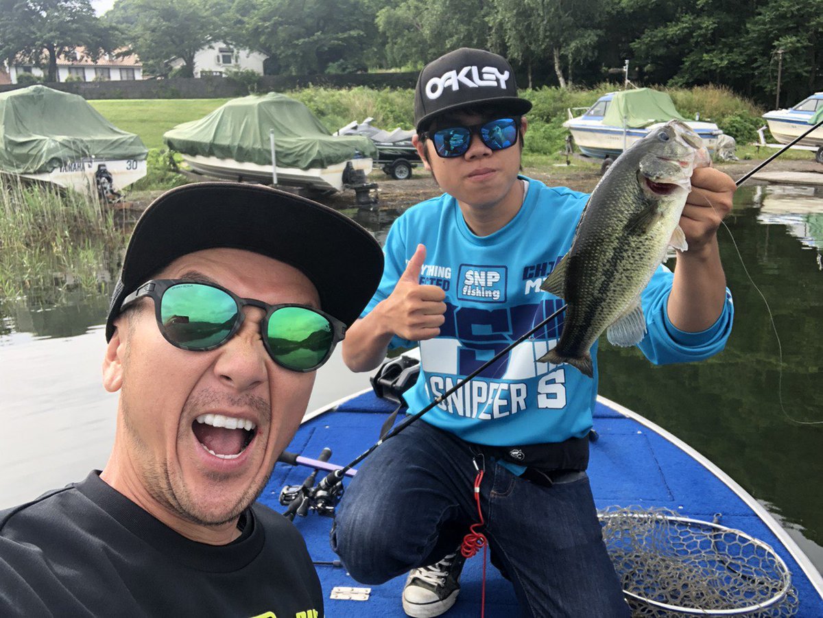 vkushiriu1091's tweet photo. 本日は、撃さんと2人でプロトのクランクシャッドをテストしてきました！🤟
とりまええ感じに仕上がってきてます😎👍
#gancraft #ガンクラフト #ガンクラ 
#プロト #クランクシャッド#oakley #oakleysunglasses #oakleyfishing #snipeer #newera #neweraoutdoor
#seaguar #シーガーr18 https://t.co/QmDrvnZVfb